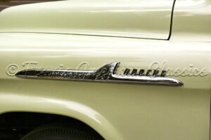 Chevrolet Apache 3200